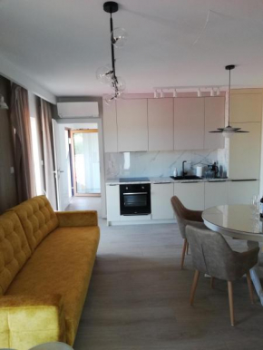 Apartament Latarnik- Yellow